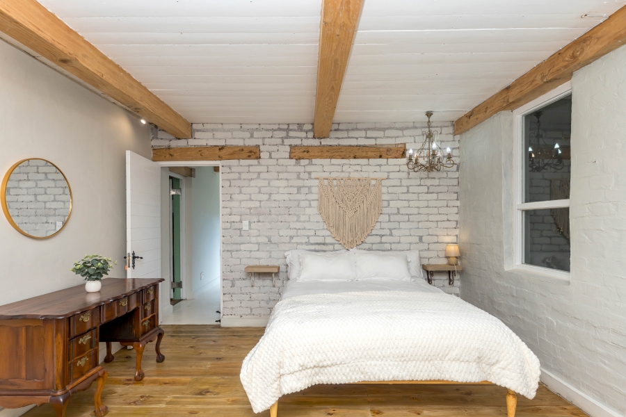 To Let 4 Bedroom Property for Rent in Overkloof Western Cape